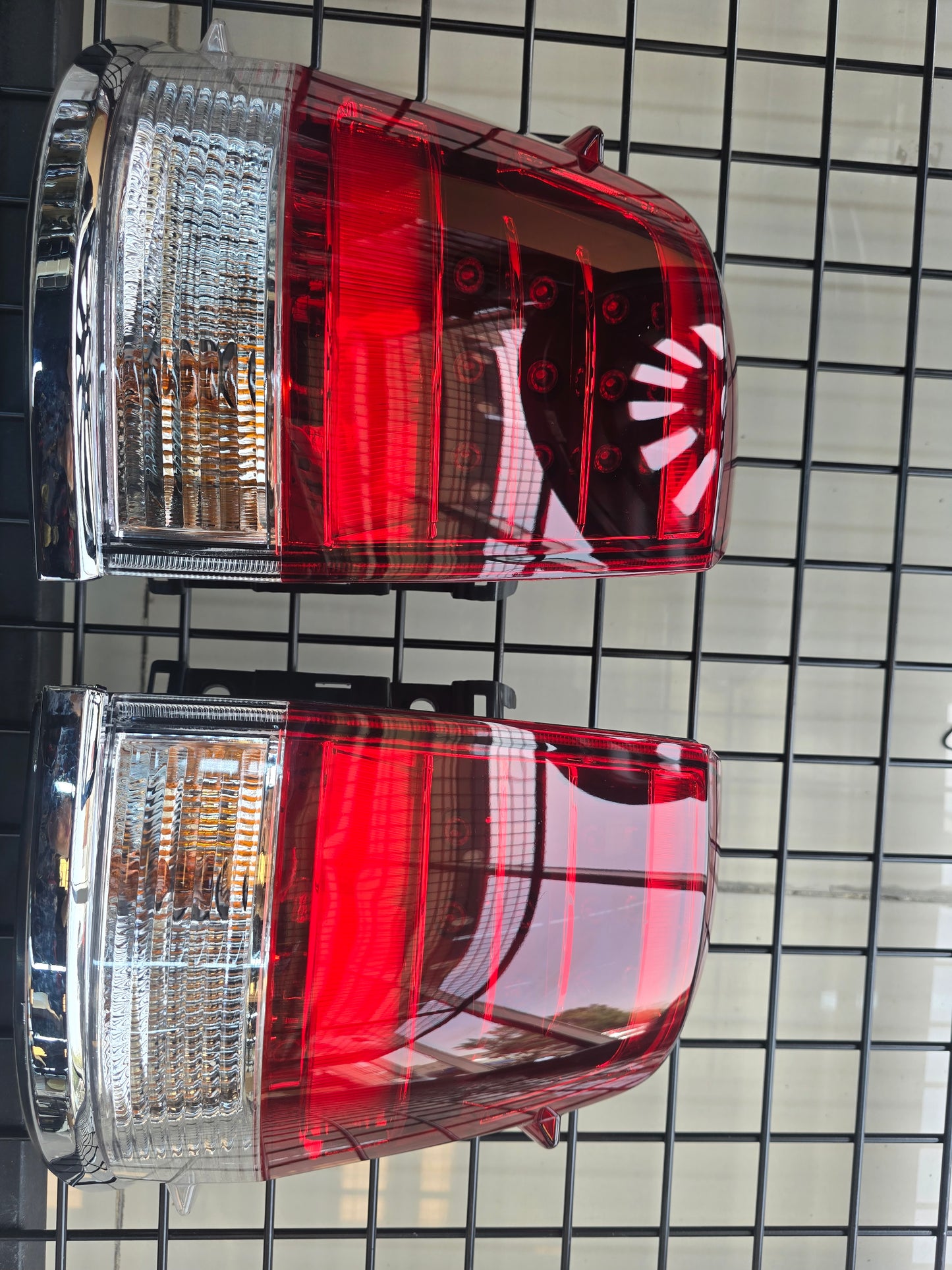 TAIL LAMP FOR LAND CRUISER 2016 - 2017 - 2018 - 2019 - 2020 - 2021