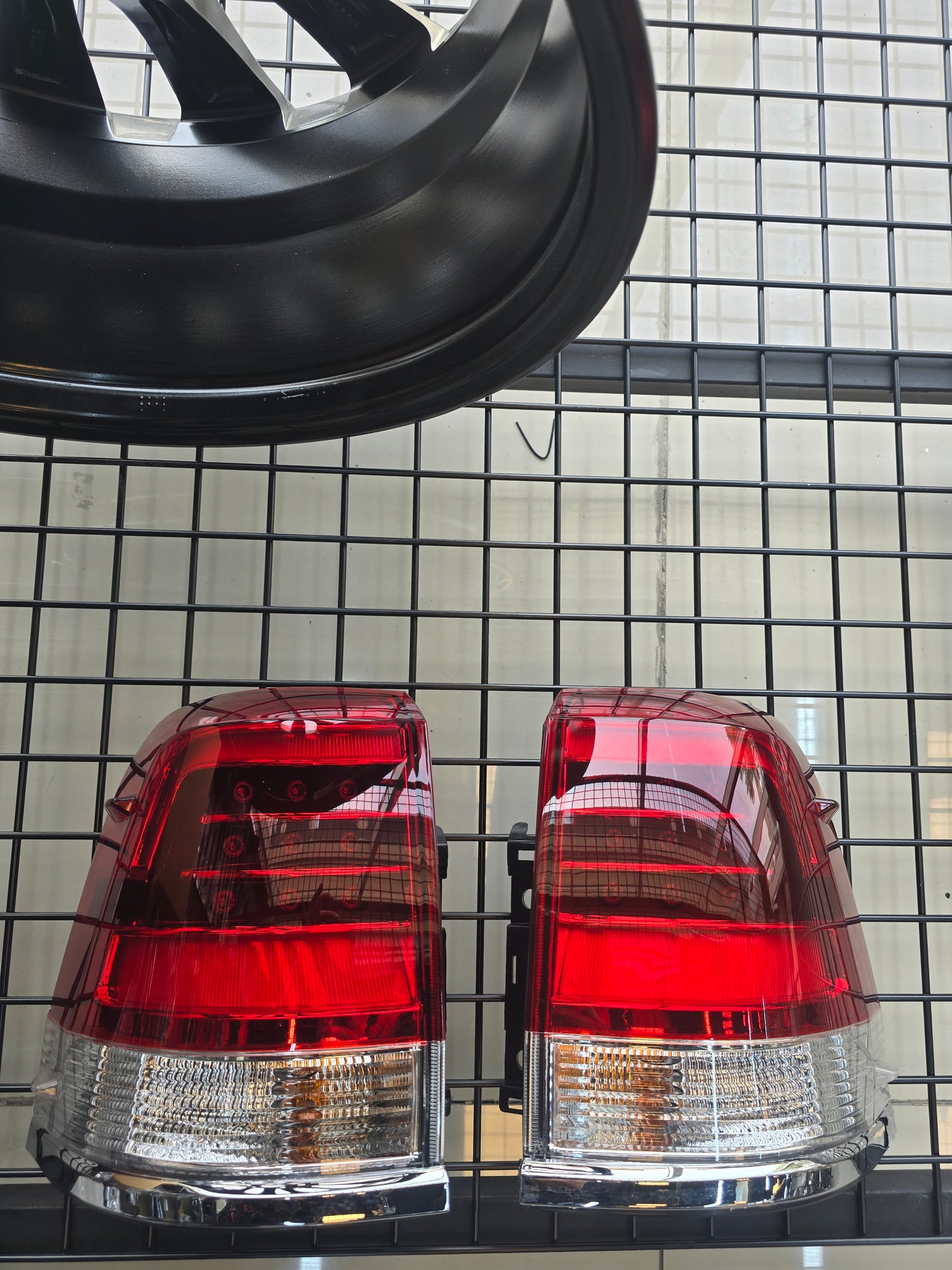 TAIL LAMP FOR LAND CRUISER 2016 - 2017 - 2018 - 2019 - 2020 - 2021