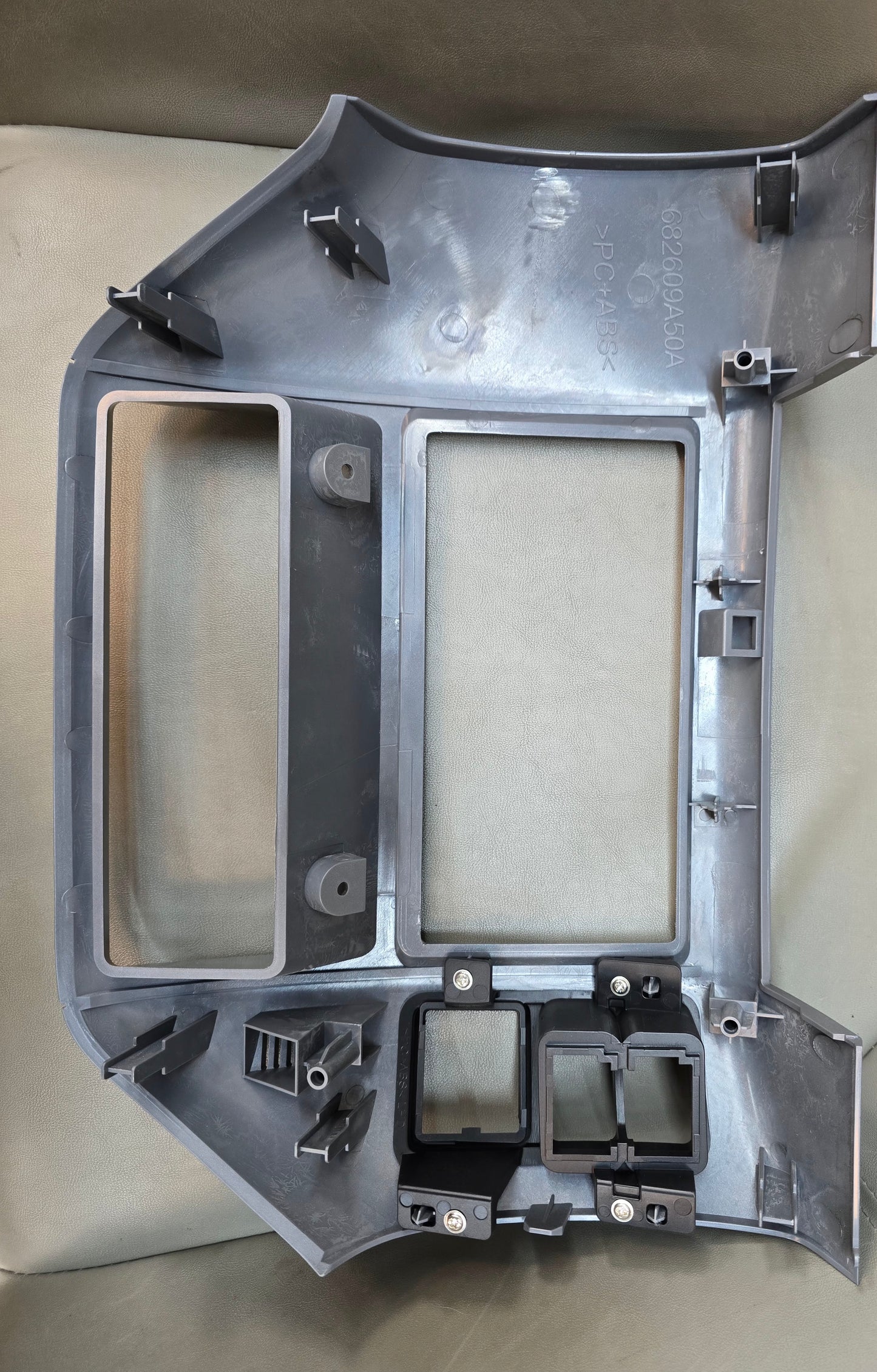 CD COVER FOR NISSAN VTC SUPER SAFARI 2005 - 2023