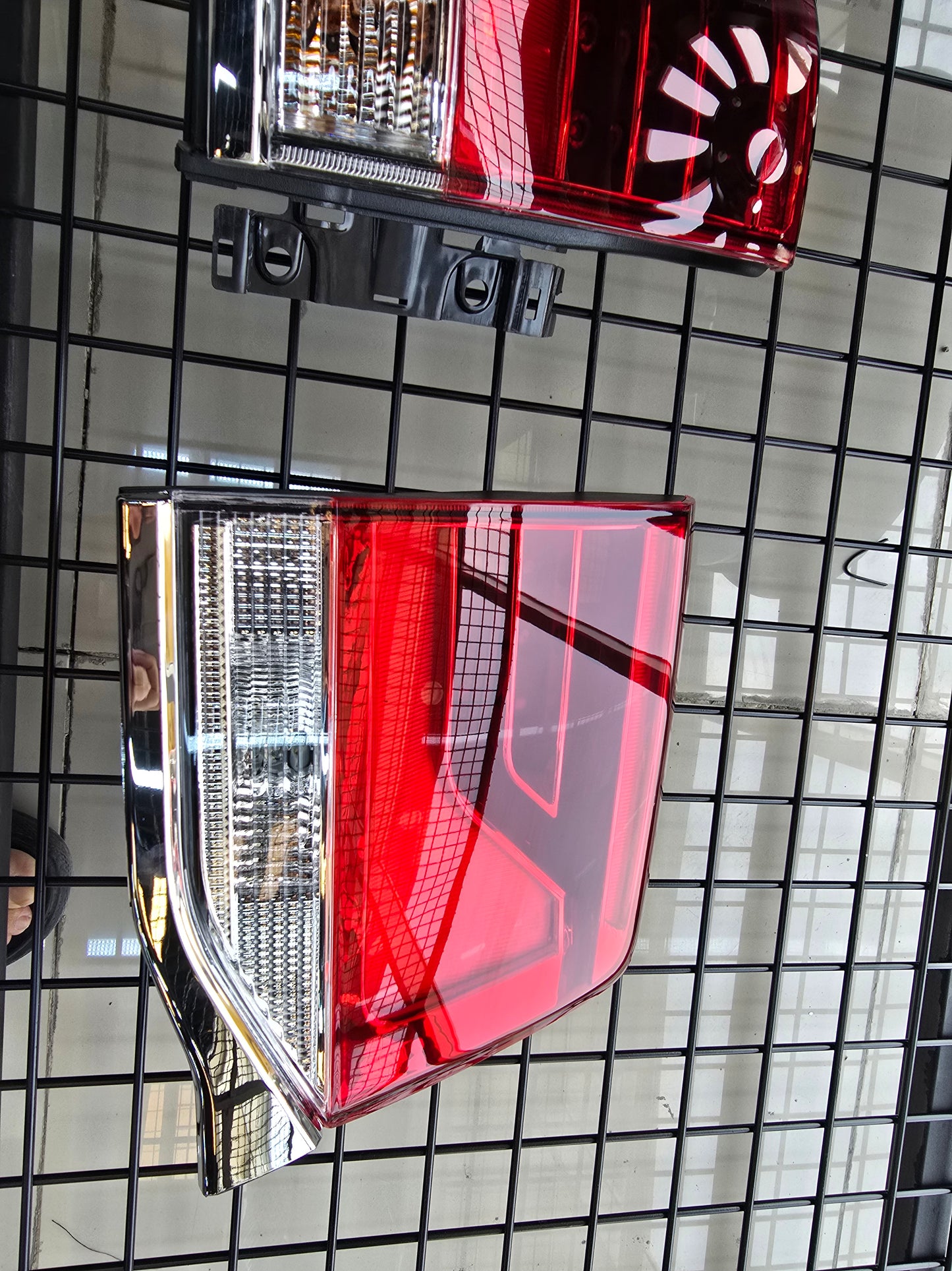 TAIL LAMP FOR LAND CRUISER 2016 - 2017 - 2018 - 2019 - 2020 - 2021