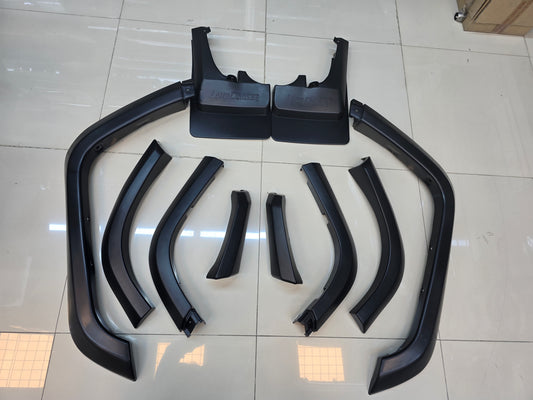 FENDER TRIM LAND CRUISER PICK UP 4 DOOR